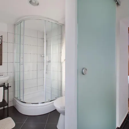 Villa Beautiful For 10 Persons In A Quiet Area With Private Pool, Beach At 10 Km