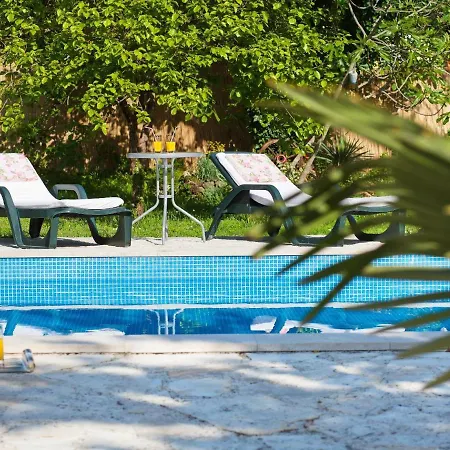 Villa Beautiful For 10 Persons In A Quiet Area With Private Pool, Beach At 10 Km *