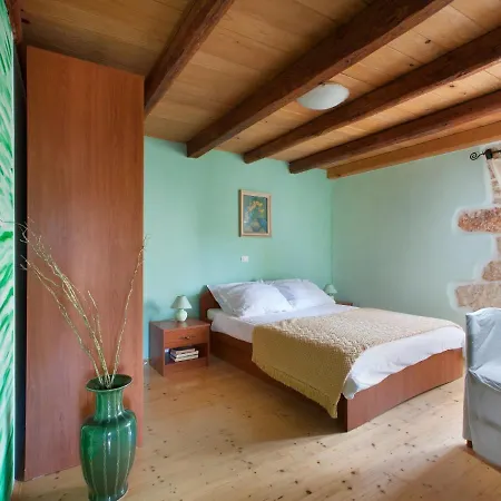 Vila Beautiful For 10 Persons In A Quiet Area With Private Pool, Beach At 10 Km *