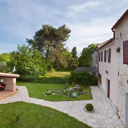 Vila Beautiful For 10 Persons In A Quiet Area With Private Pool, Beach At 10 Km *