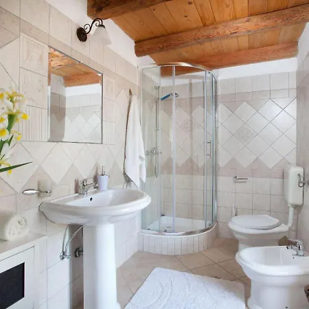 Beautiful For 10 Persons In A Quiet Area With Private Pool, Beach At 10 Km Vila *