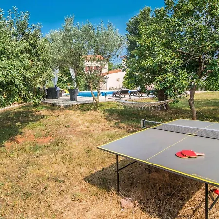 Beautiful For 10 Persons In A Quiet Area With Private Pool, Beach At 10 Km Villa Marčana